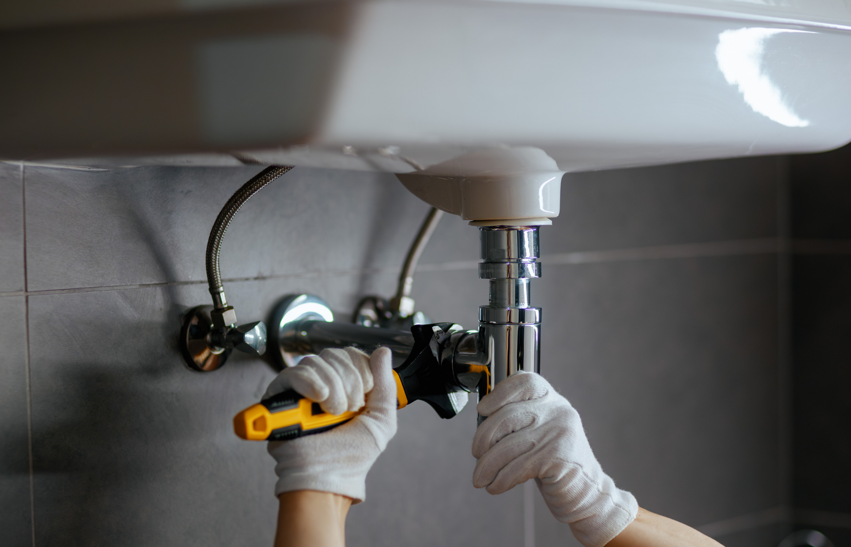 Como fazer manutencao preventiva no encanamento